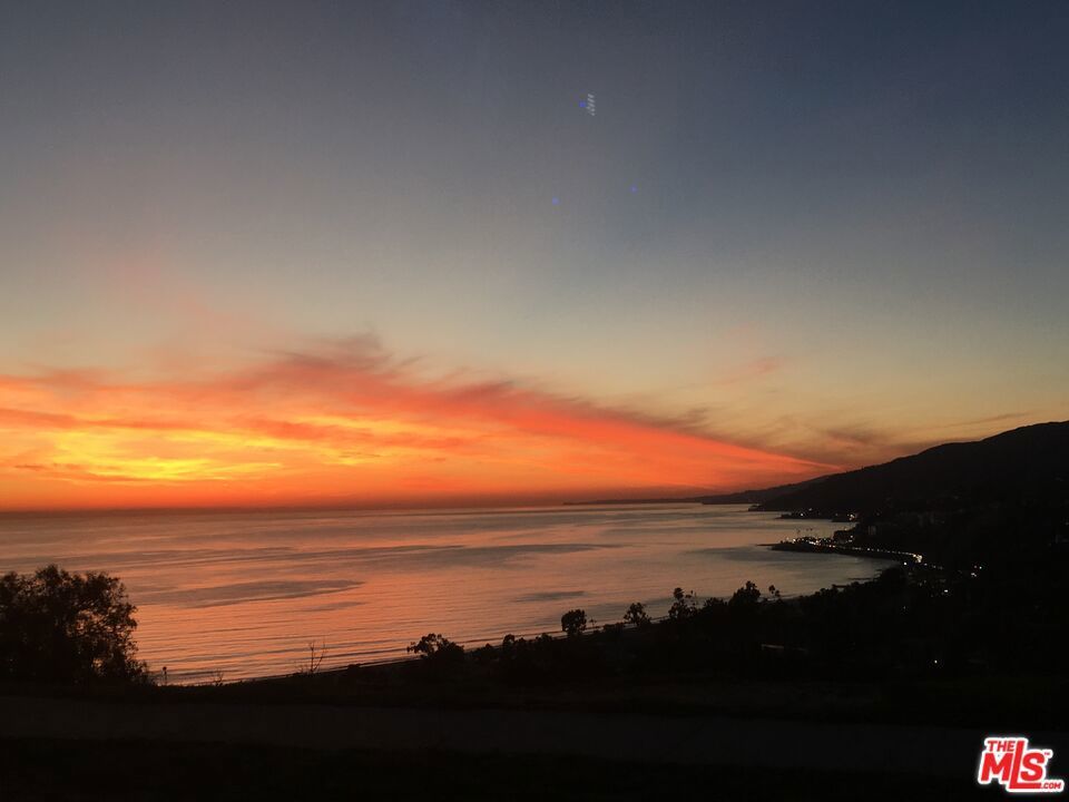 Photo of Listing #25617983