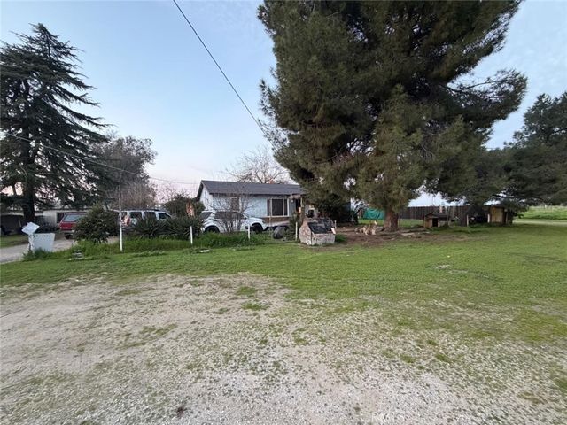 27825 Highway 145, Madera