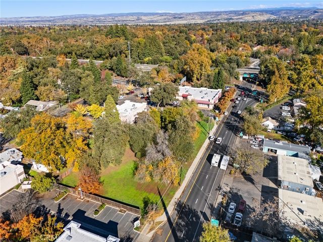 1368 E 9th Street, Chico