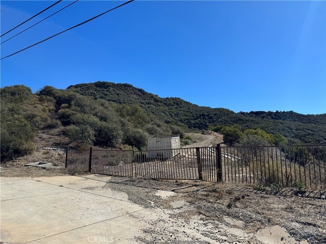 25858 Mulholland, Calabasas