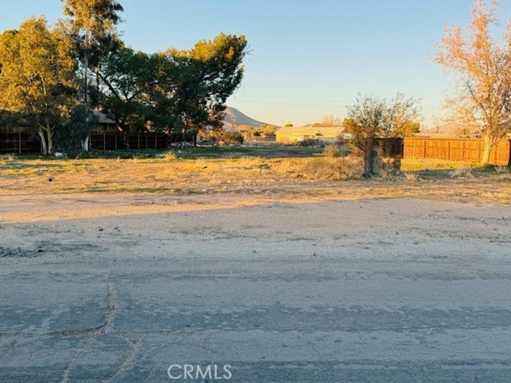15341 Broken Bow Rd, Apple Valley