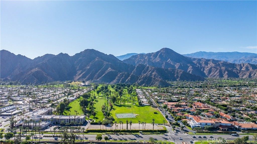 Indian Wells Lane, Indian Wells