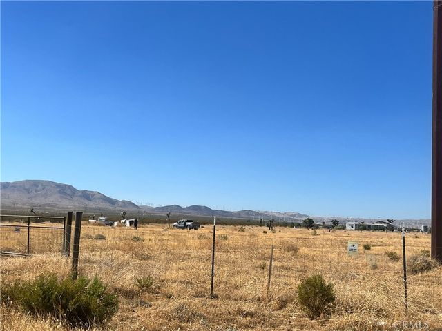 N/a, Rosamond