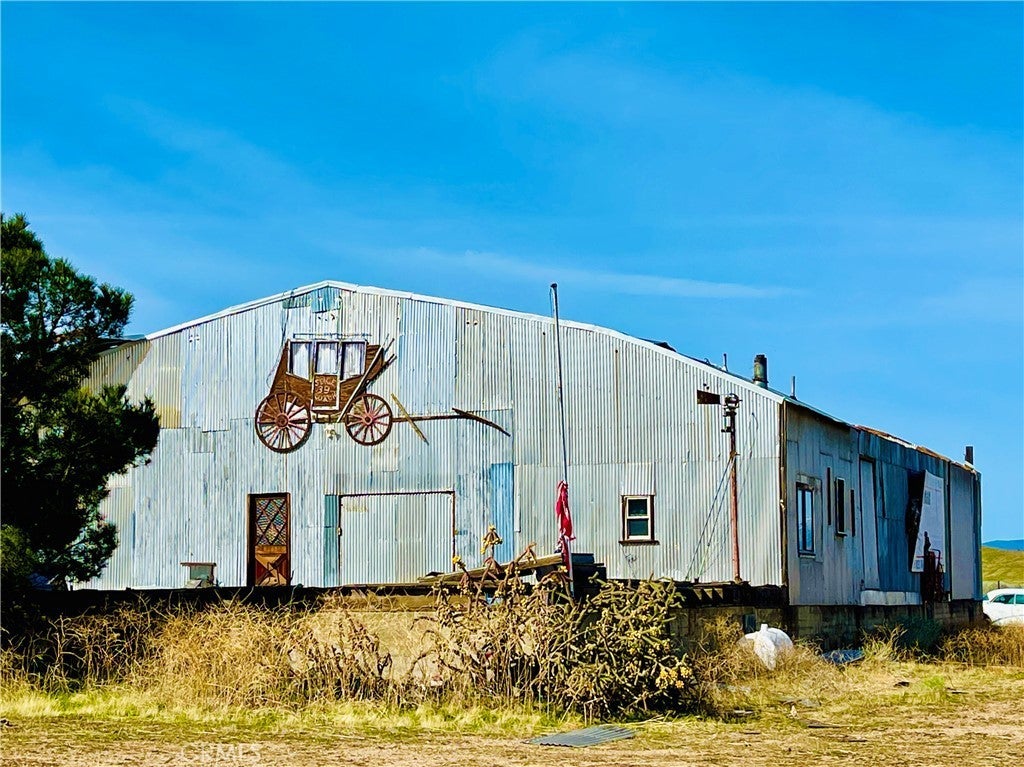 Photo of Listing #SR25279210