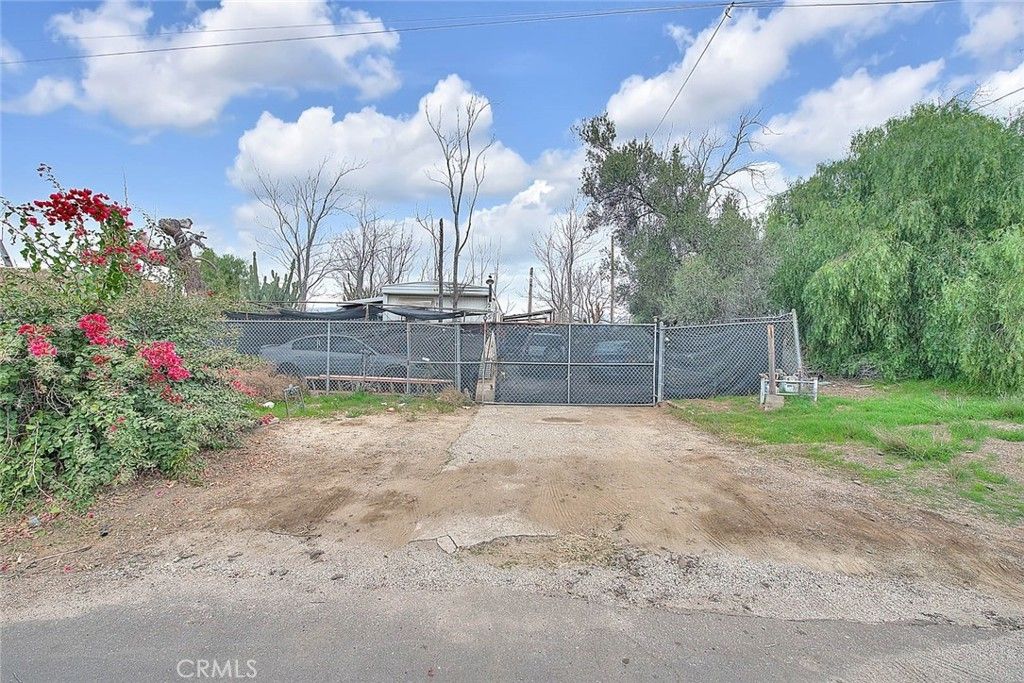 29570 13 Th Street, Nuevo