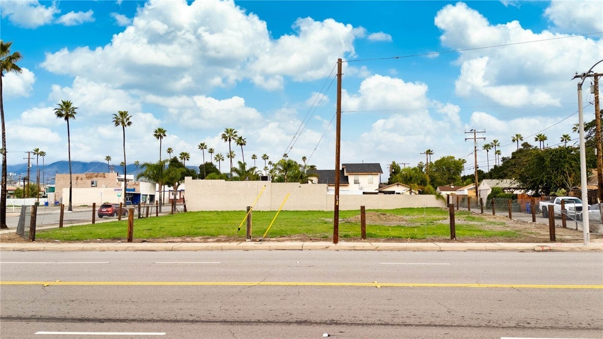 Photo of Listing #CV25282100