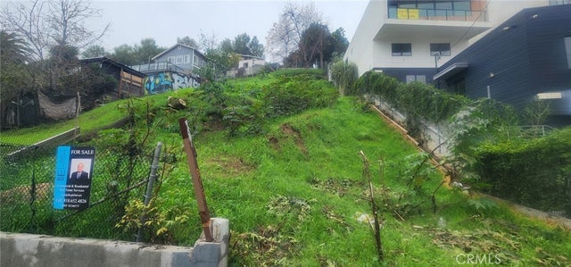 2348 Riverside Dr, Silver Lake