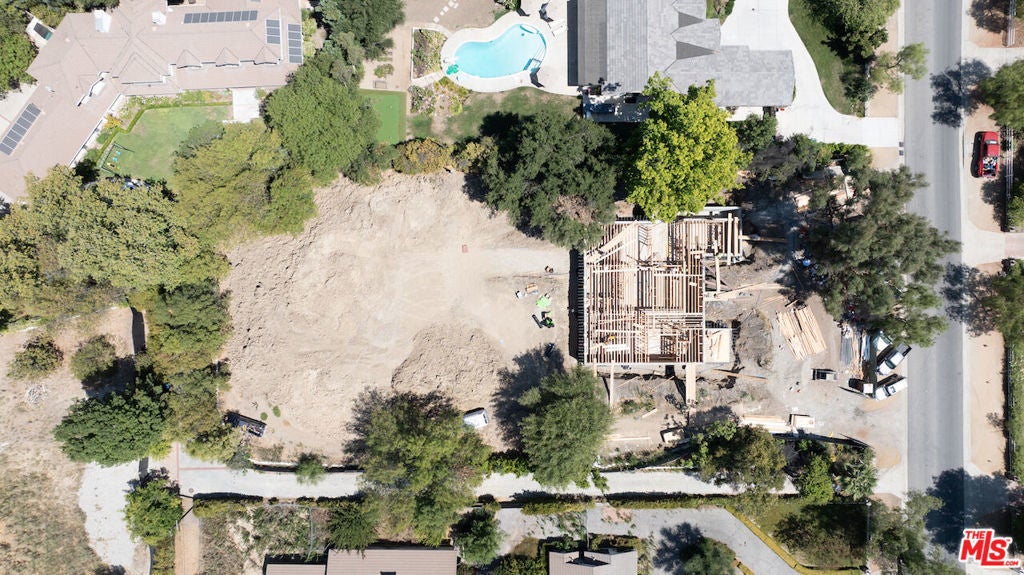 Photo of Listing #26633127