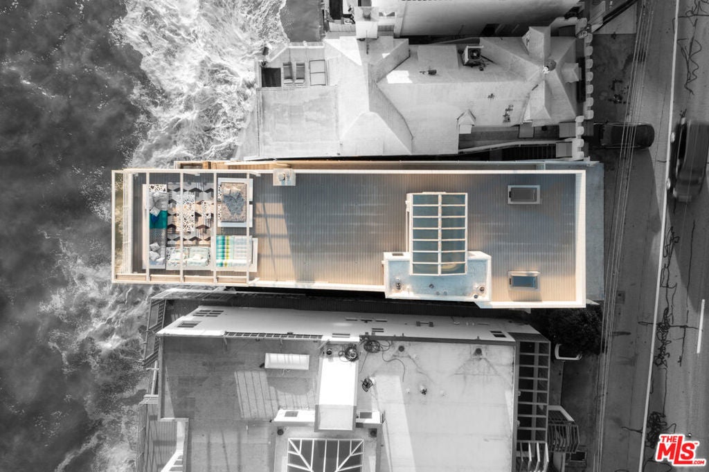 Photo of Listing #26636097