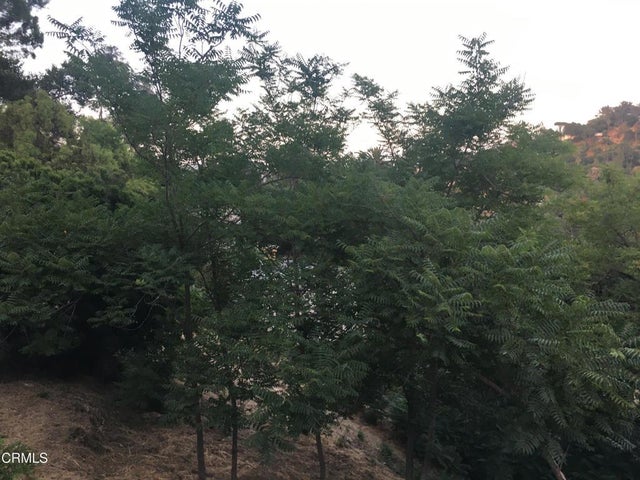 O Earl Apn 5422-009-040 Court, Los Angeles