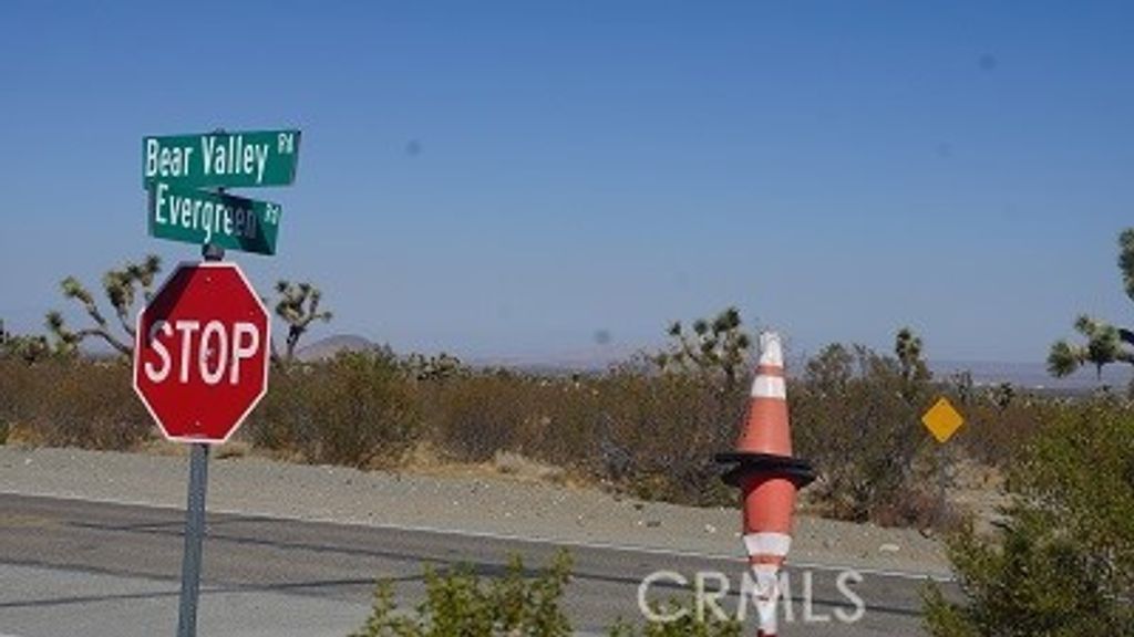 Bear Valley Road, Pinon Hills