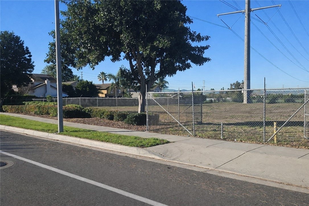 Photo of Listing #IV26017244