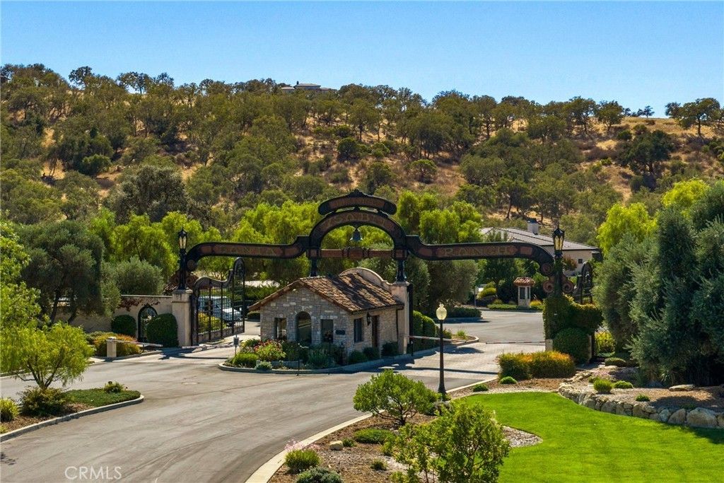 1920 Fire Rock Loop, Templeton