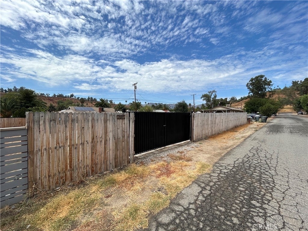 Photo of Listing #IV26020317