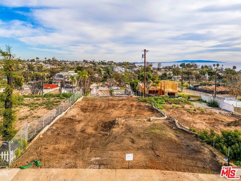 Photo of Listing #26645039