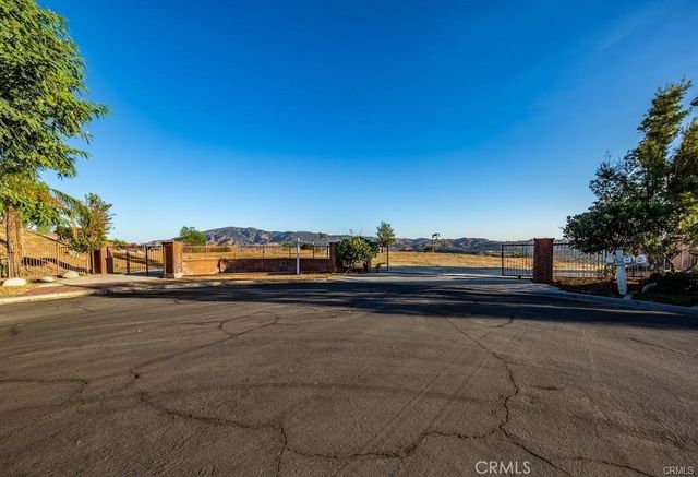 22590 Green Mount Court, Yorba Linda