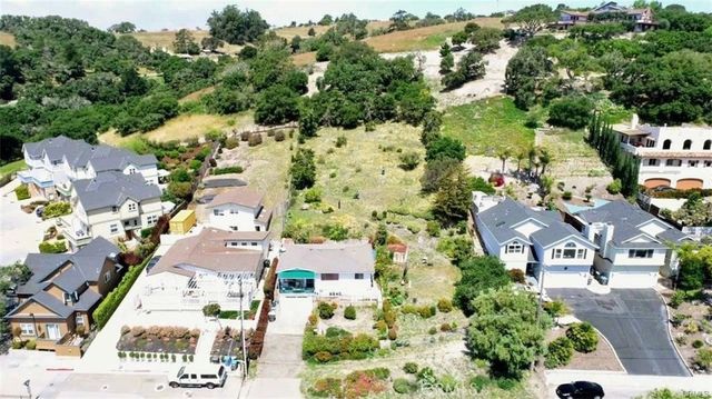105 Le Point Street, Arroyo Grande