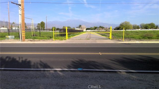 1 N Lyon Avenue, Hemet