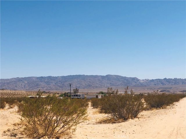 2 Kachina Drive, 29 Palms