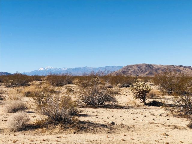 5 Appian Way, 29 Palms