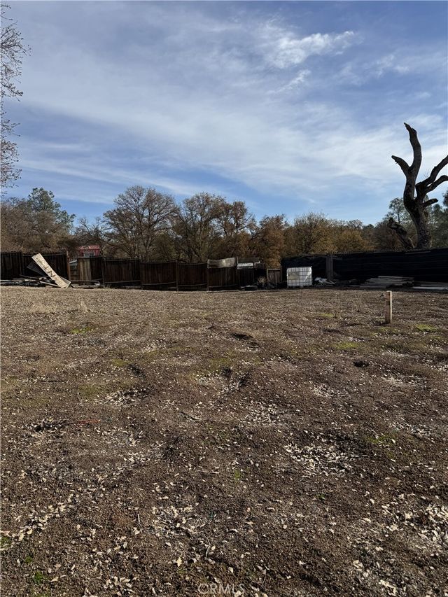 15608 37th Avenue, Clearlake