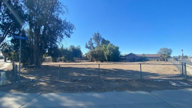1 4th Street, Perris