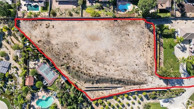 6204 Claridge Drive, Riverside