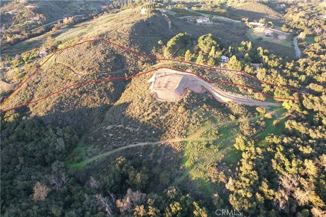 Via Escondido, Temecula