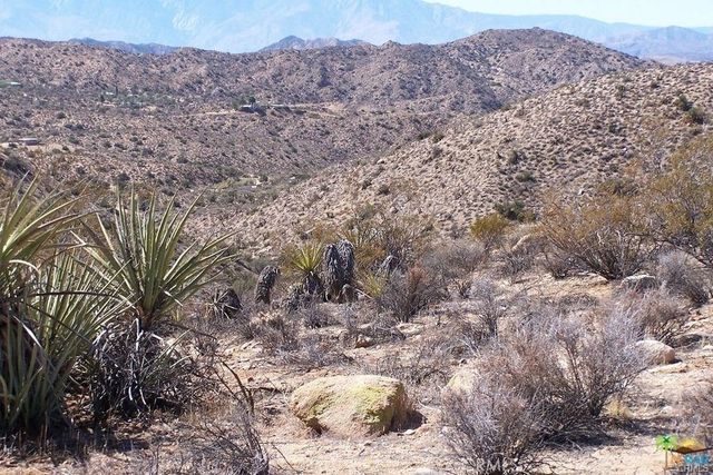 Chaparrosa Road, Pioneertown