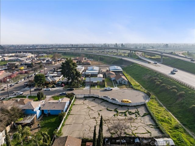 4531 E Hammond, Fresno