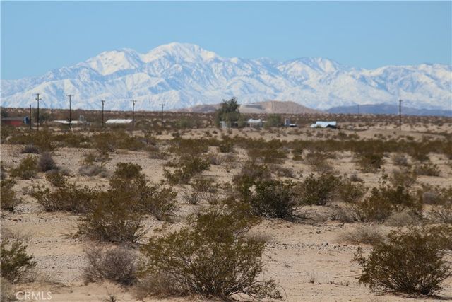 5 Topaz Avenue, 29 Palms