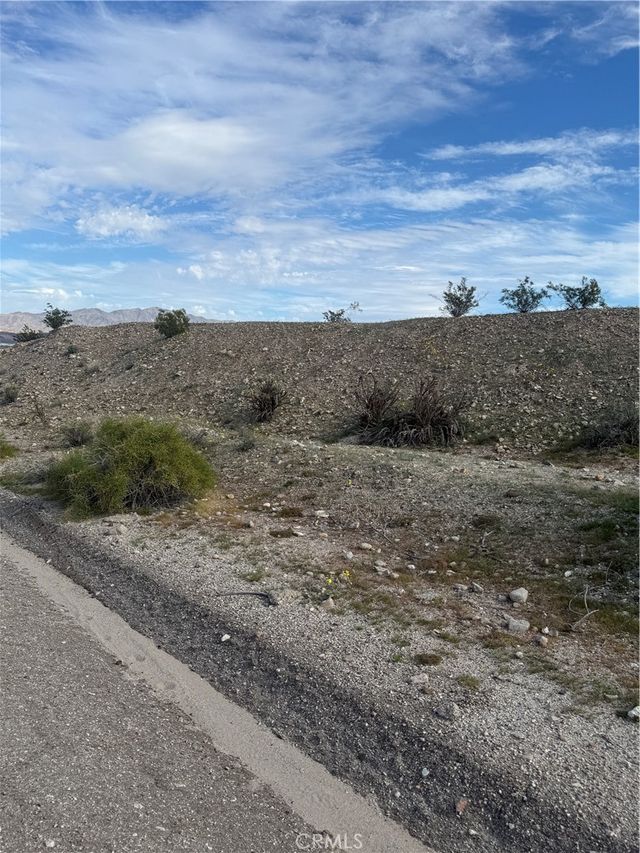 Lot 52 On Raven Lane, Needles