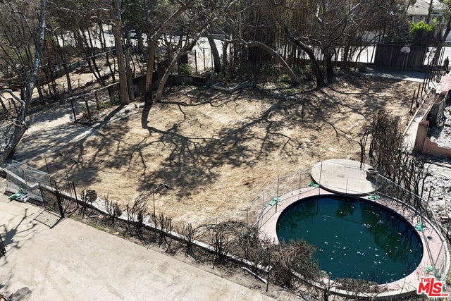 909 Rivas Canyon Road, Pacific Palisades