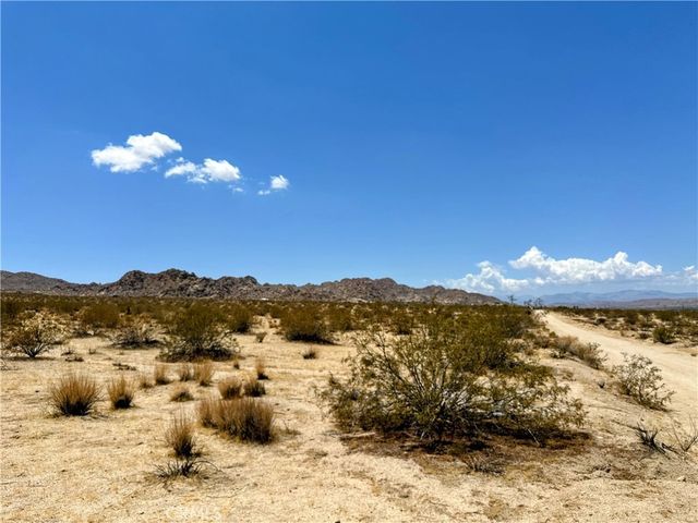 5 Sunfair Road, Joshua Tree