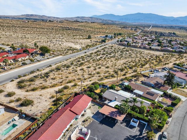 Mountain View Road, Desert Hot Springs