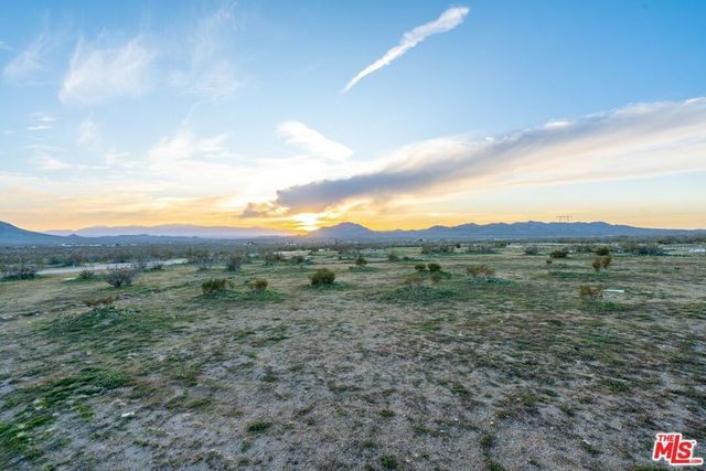 21880 Colusa Road, Apple Valley