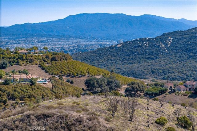5 Via Gorrion, Temecula
