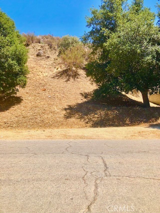 Lincoln Ave Lot77, Val Verde