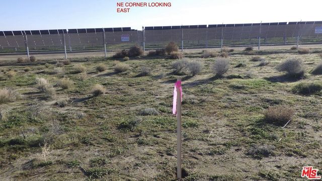 34.855963°/-118.384286°, Rosamond
