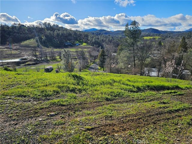 10167 Bell S, Lower Lake