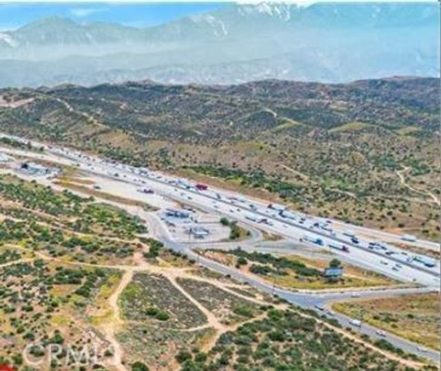Mariposa, Oak Hills