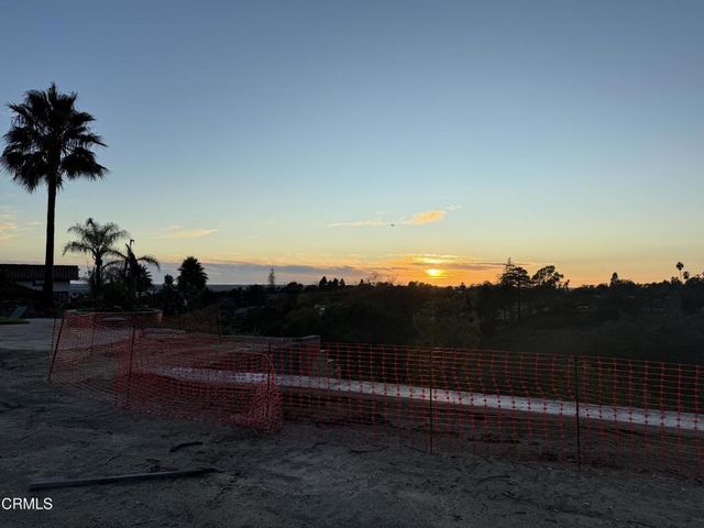 35 Estaban Drive, Camarillo