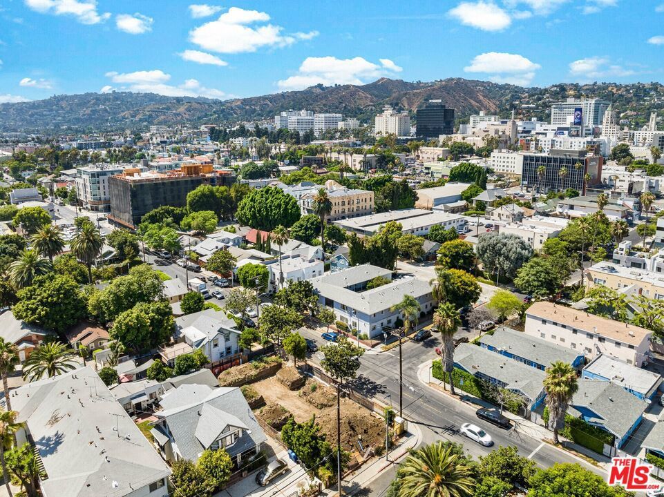 Photo of Listing #26656809