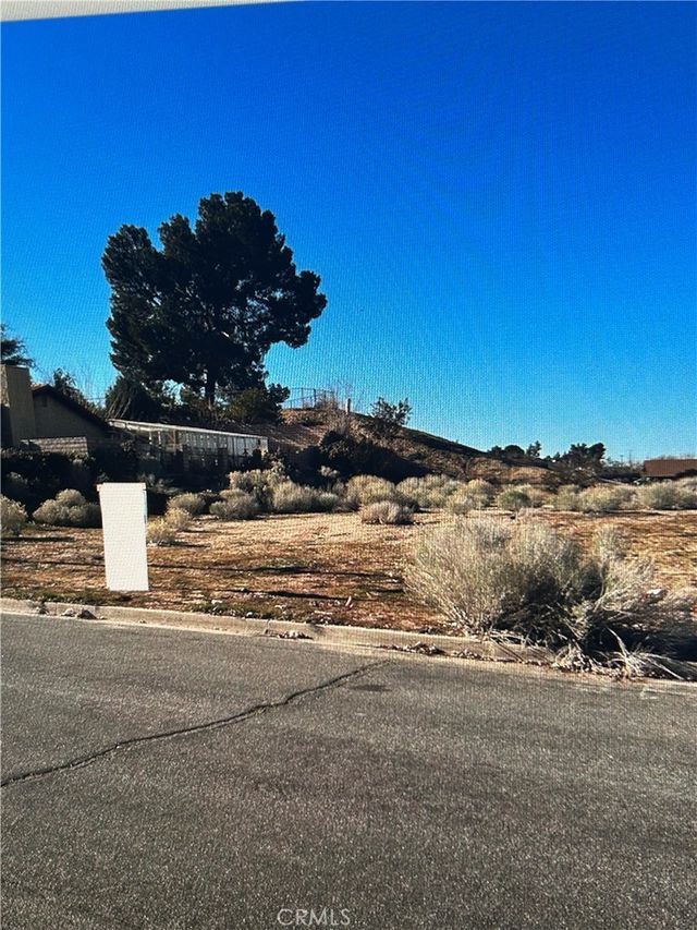 999 Montecito, Victorville