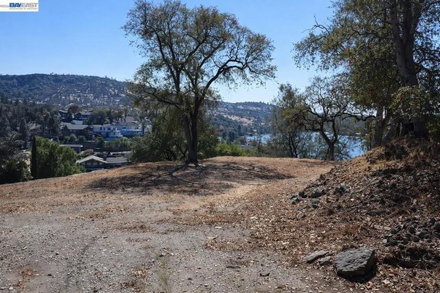 512 Winchester Way, Copperopolis