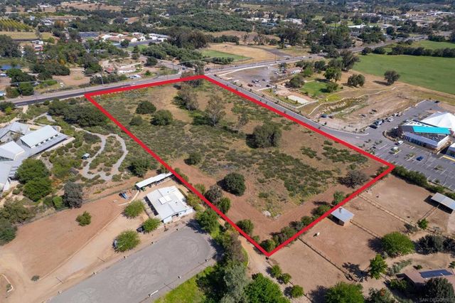 6 Cole Grade Rd, Valley Center