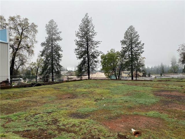 5655 Almond, Paradise