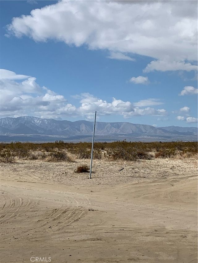 200 Avenue R, Palmdale