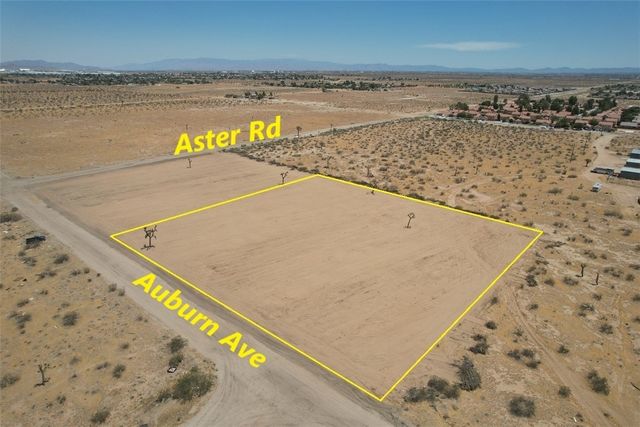 26 Auburn Avenue, Adelanto