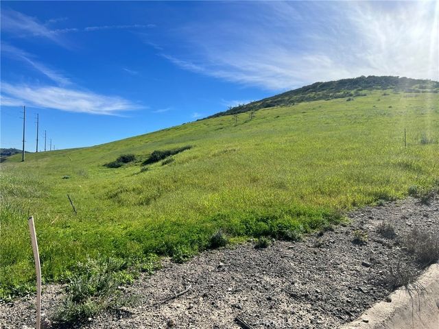 Baker Street, Lake Elsinore